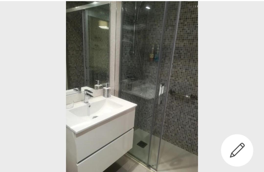 Ubicacion Perfecta/Bano Privado Apartment San Sebastian Bilik gambar